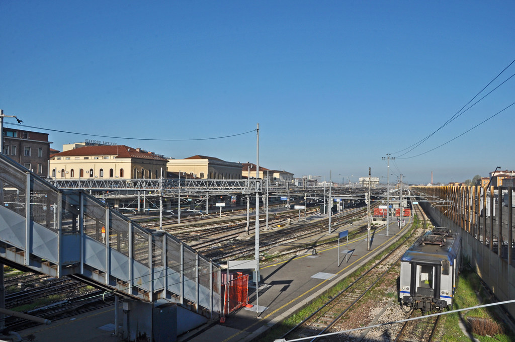 TRAIN TRAVEL IN ITALY – AN IMPORTANT LESSON LEARNED THE HARD WAY
  